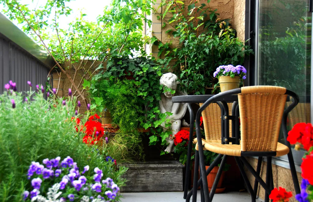 5 basic tips to refresh your balcony 5