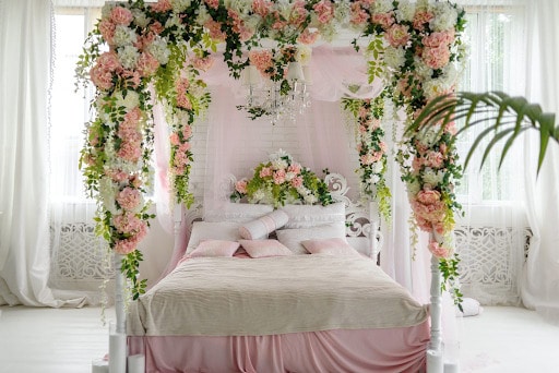 6 Fresh Romantic Interior Design Ideas for your Bedroom 10