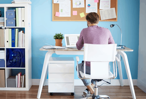 8 STEPS TO SET UP YOUR FIRST HOME OFFICE 3
